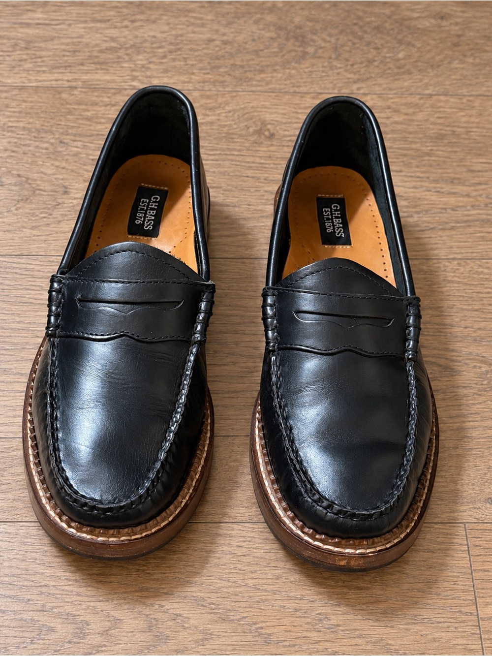 G.H. Bass Whitney Weejuns Black Leather Penny Loafers Women’s 10M - Picture 2 of 8